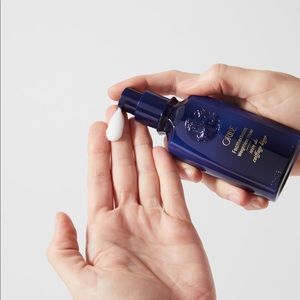 2/$50 Oribe Featherbalm Weightless Styler …